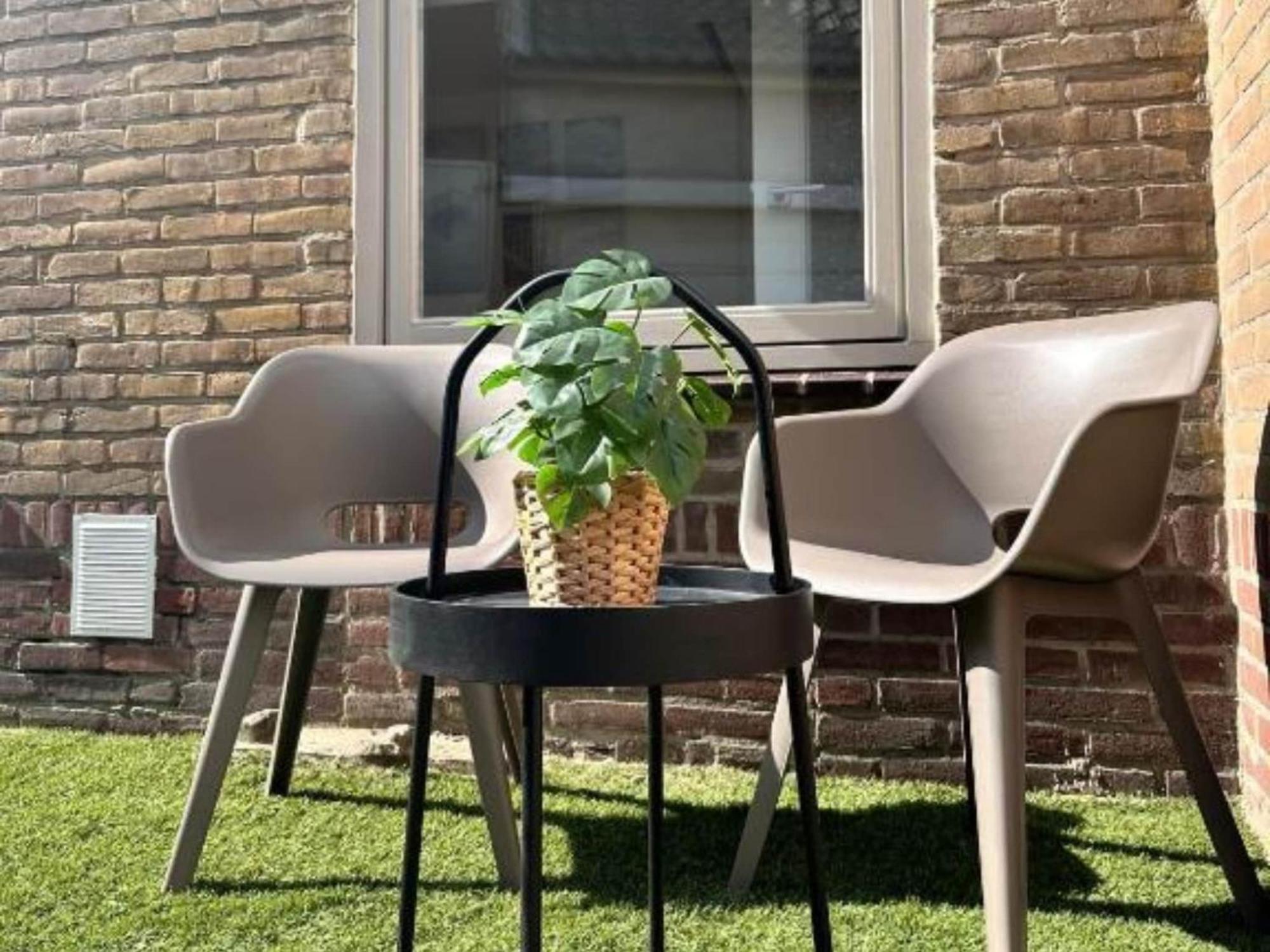 Tiny House In Noordwijk With Garden *